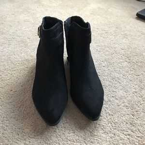 size 7 black booties